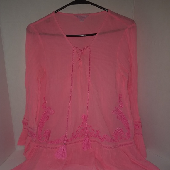 Lilly Pulitzer - Picture 1 of 7